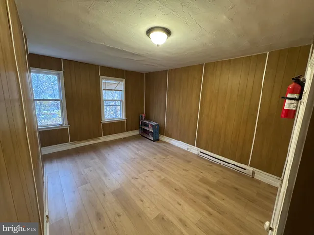 $1,000 | 124 Spruce Street, Minersville, PA 17954