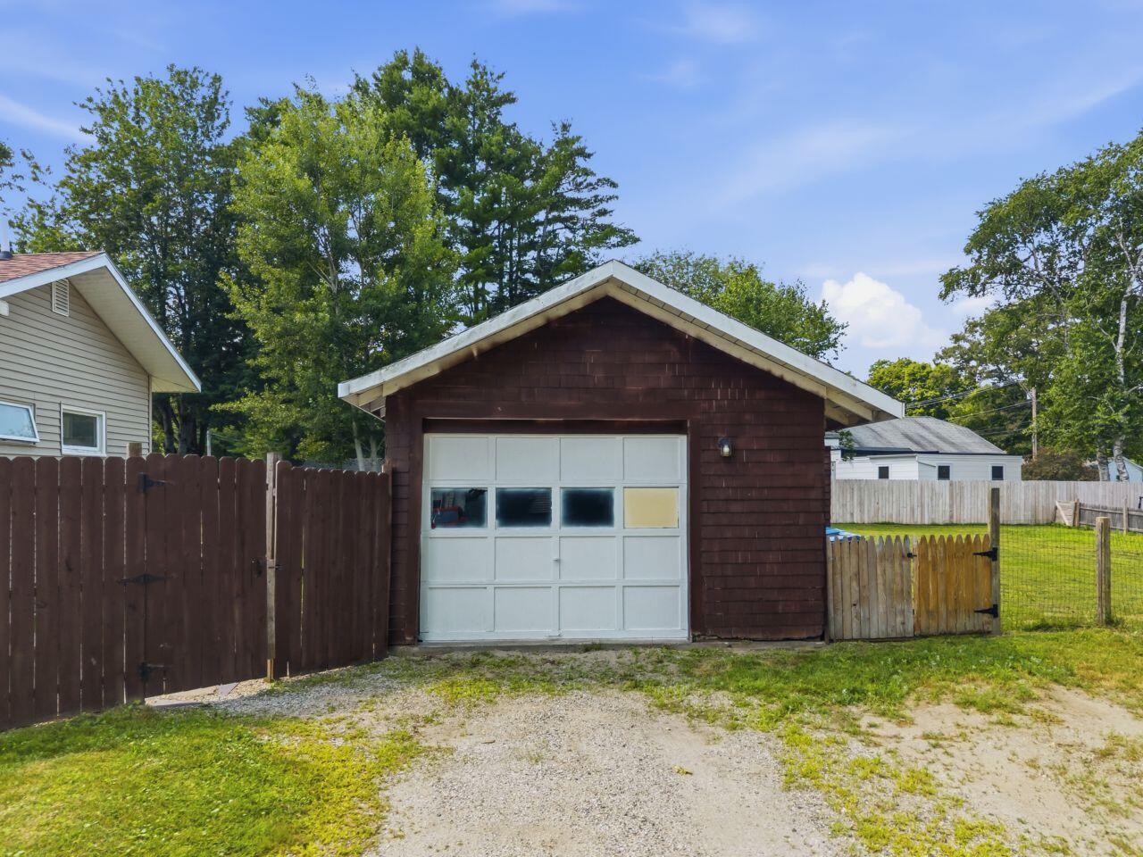 247 Manley Road Auburn, ME 04210 - Photo 4 of 40 247_Manley_Rd_104