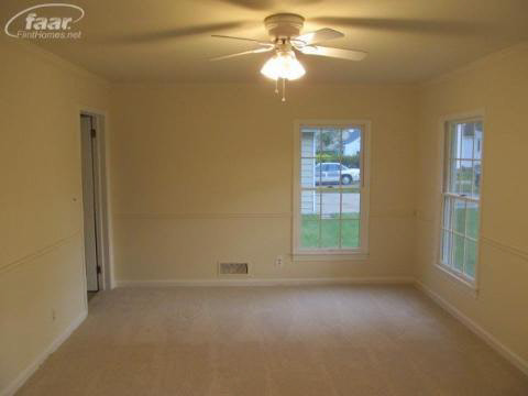 5150 Branch Road Flint, MI 48506 - Photo 29 of 46 20132455-29.JPG