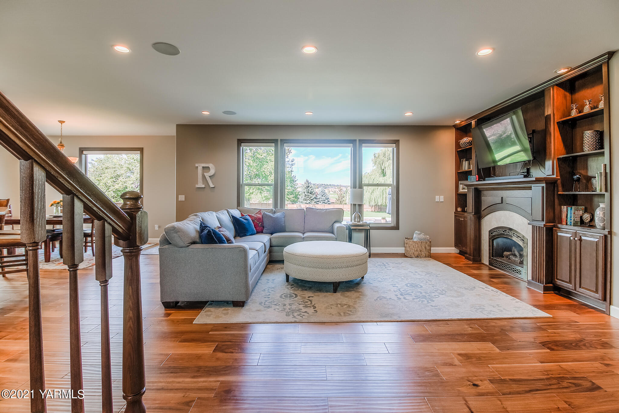 12001 West Barrett Road Yakima, WA 98908 - Photo 16 of 66 Open Living