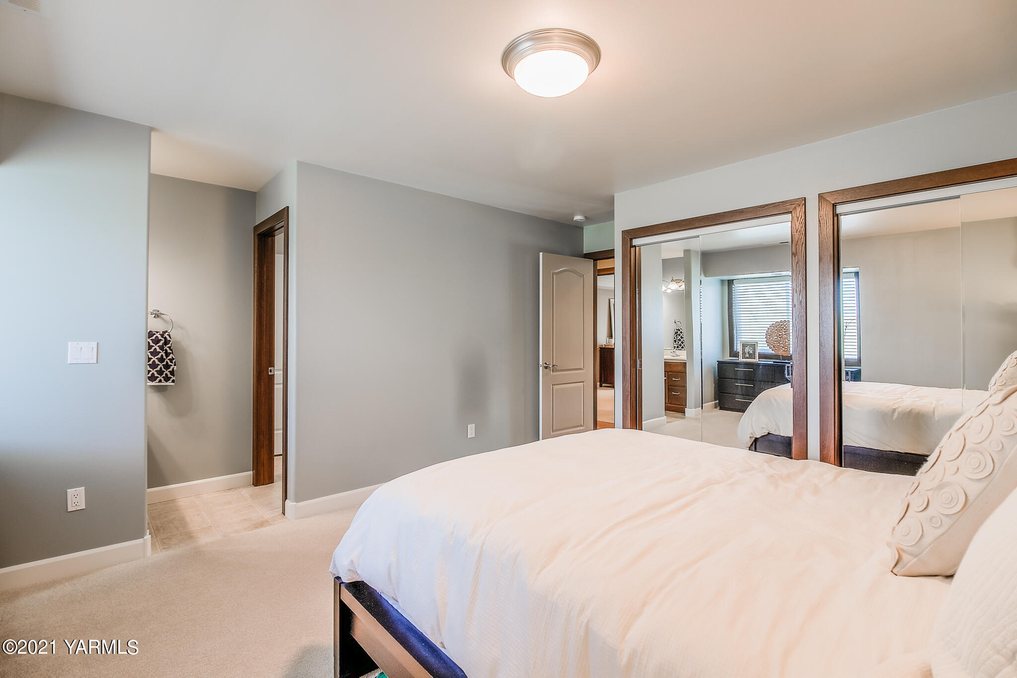 12001 West Barrett Road Yakima, WA 98908 - Photo 32 of 66 Bedroom