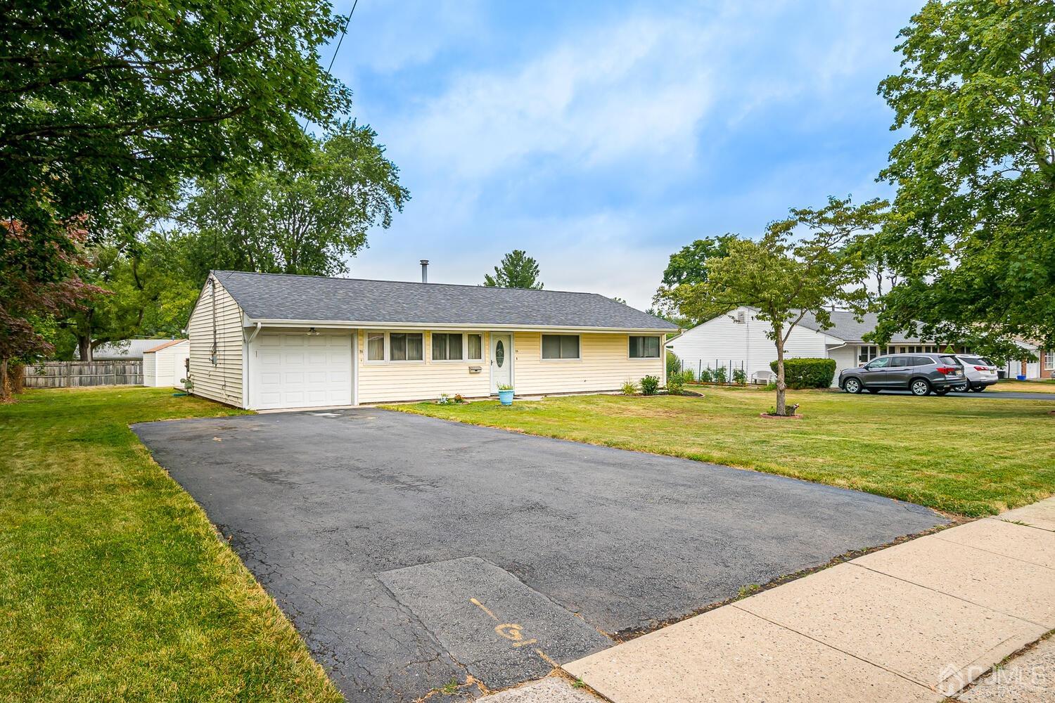 71 New Road Kendall Park, NJ 08824 - Photo 3 of 30 Gallery Image 3