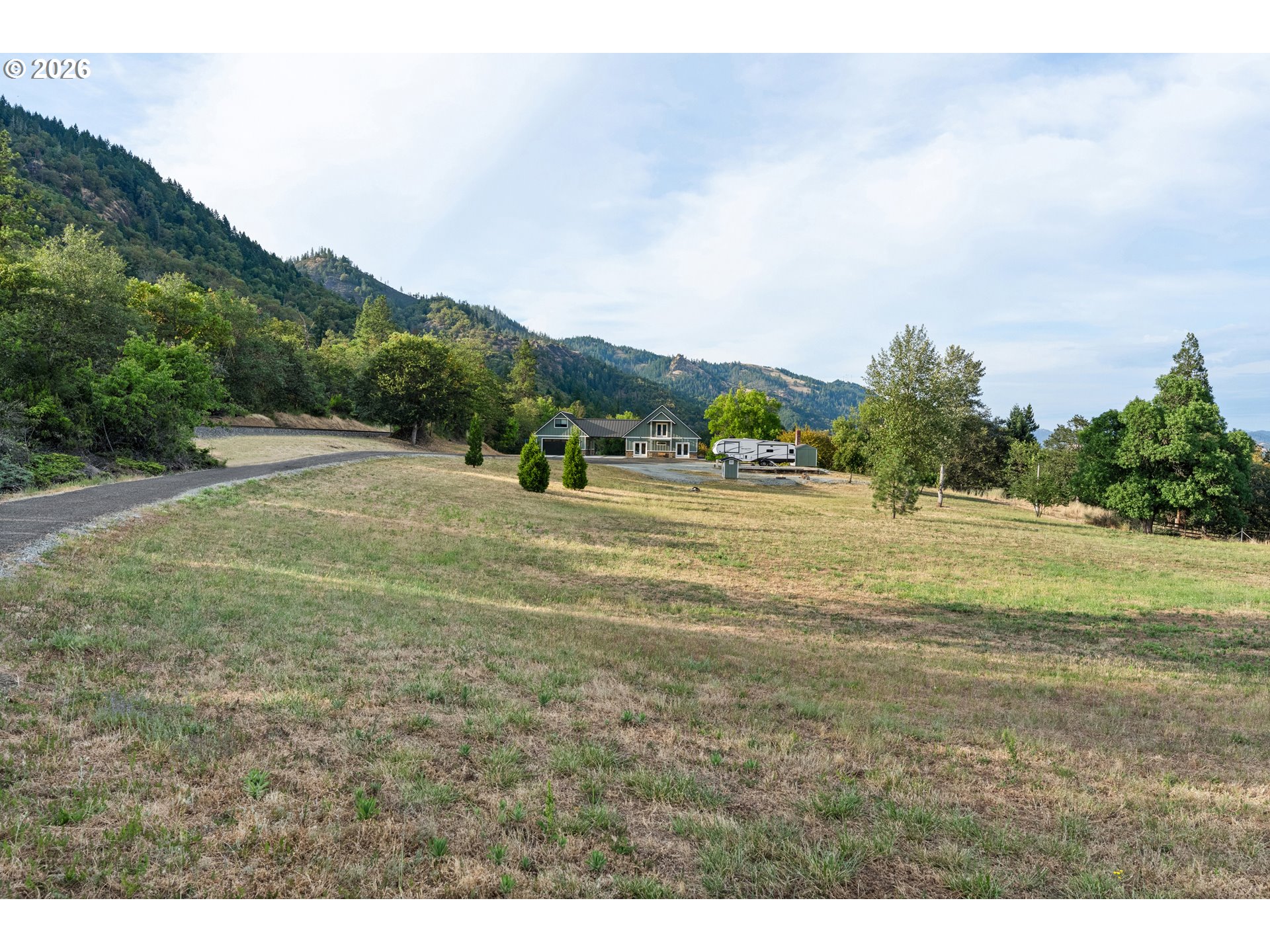 3716 Weaver Road Riddle, OR 97469 - Photo 5 of 48
