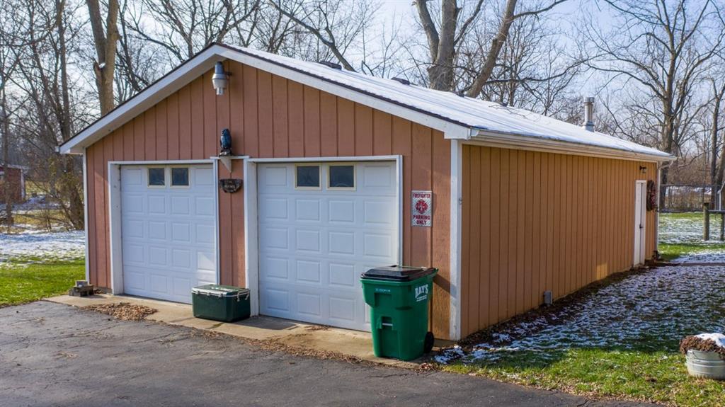784 North Raceway Road Indianapolis, IN 46234 - Photo 4 of 27 Gallery Image 4