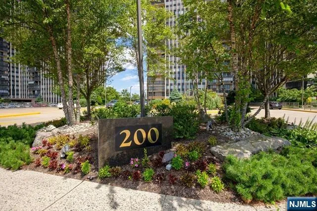 $425,000 | 200 Winston Drive, Unit 401, Cliffside Park, NJ 07010