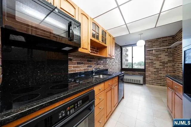 $425,000 | 200 Winston Drive, Unit 401, Cliffside Park, NJ 07010