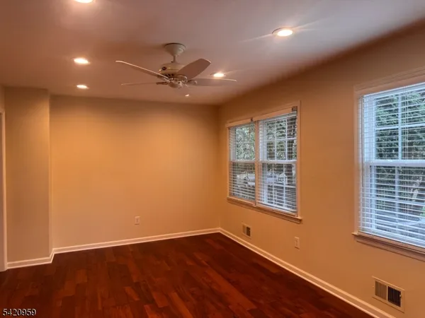 $299,900 | 86 Franklin Court, Flemington, NJ 08822