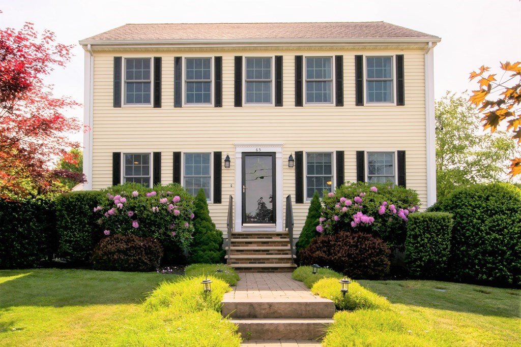 63 Rosewood Road Somerset, MA 02726 - Photo 1 of 42 Gallery Image 1
