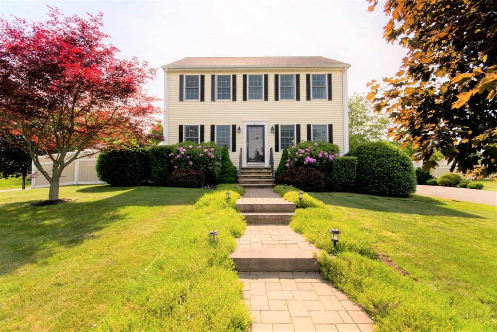 63 Rosewood Road Somerset, MA 02726 - Photo 2 of 42 Gallery Image 2