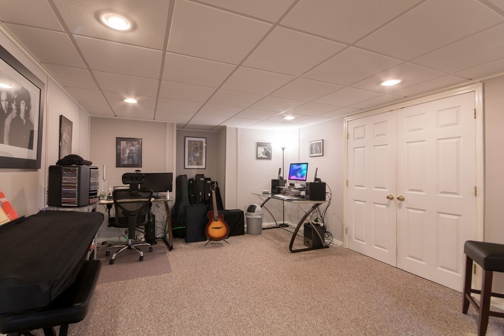 63 Rosewood Road Somerset, MA 02726 - Photo 40 of 42 Gallery Image 40