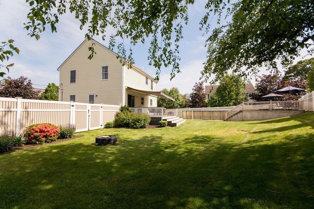 63 Rosewood Road Somerset, MA 02726 - Photo 4 of 42 Gallery Image 4