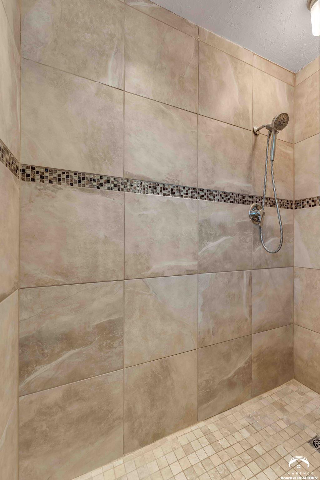 3403 Trail Road Lawrence, KS 66049 - Photo 26 of 51