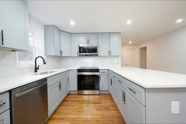 $689,900 | 820 Center Street, Pembroke, MA 02359