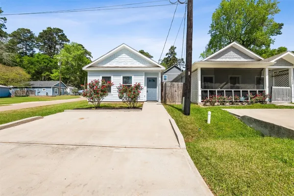 $1,300 | 16992 West Dounreay Street, Montgomery, TX 77316