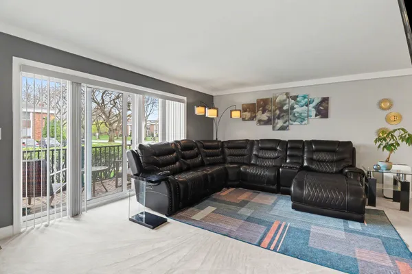 $129,900 | 29502 Bobrich Street, Unit 23, Livonia, MI 48152