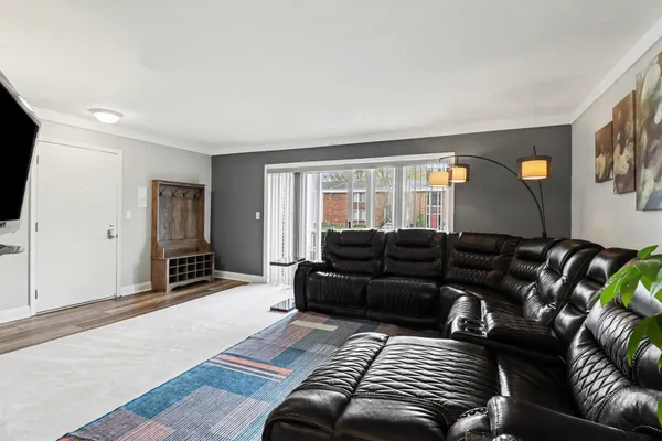 $129,900 | 29502 Bobrich Street, Unit 23, Livonia, MI 48152