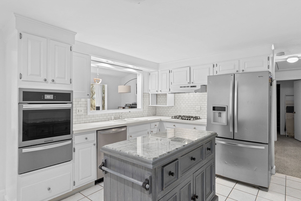 44 Ridge Hill Road Scituate, MA 02066 - Photo 2 of 33 Gallery Image 2