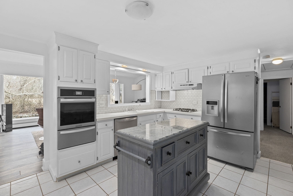 44 Ridge Hill Road Scituate, MA 02066 - Photo 3 of 33 Gallery Image 3
