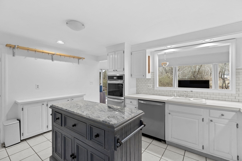 44 Ridge Hill Road Scituate, MA 02066 - Photo 4 of 33 Gallery Image 4
