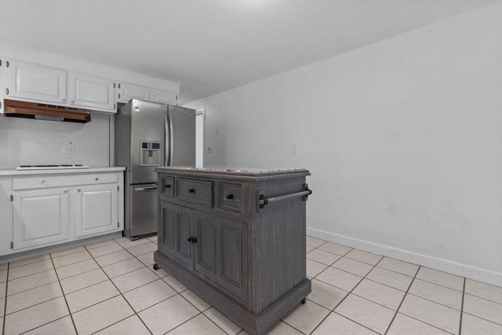44 Ridge Hill Road Scituate, MA 02066 - Photo 6 of 33 Gallery Image 6