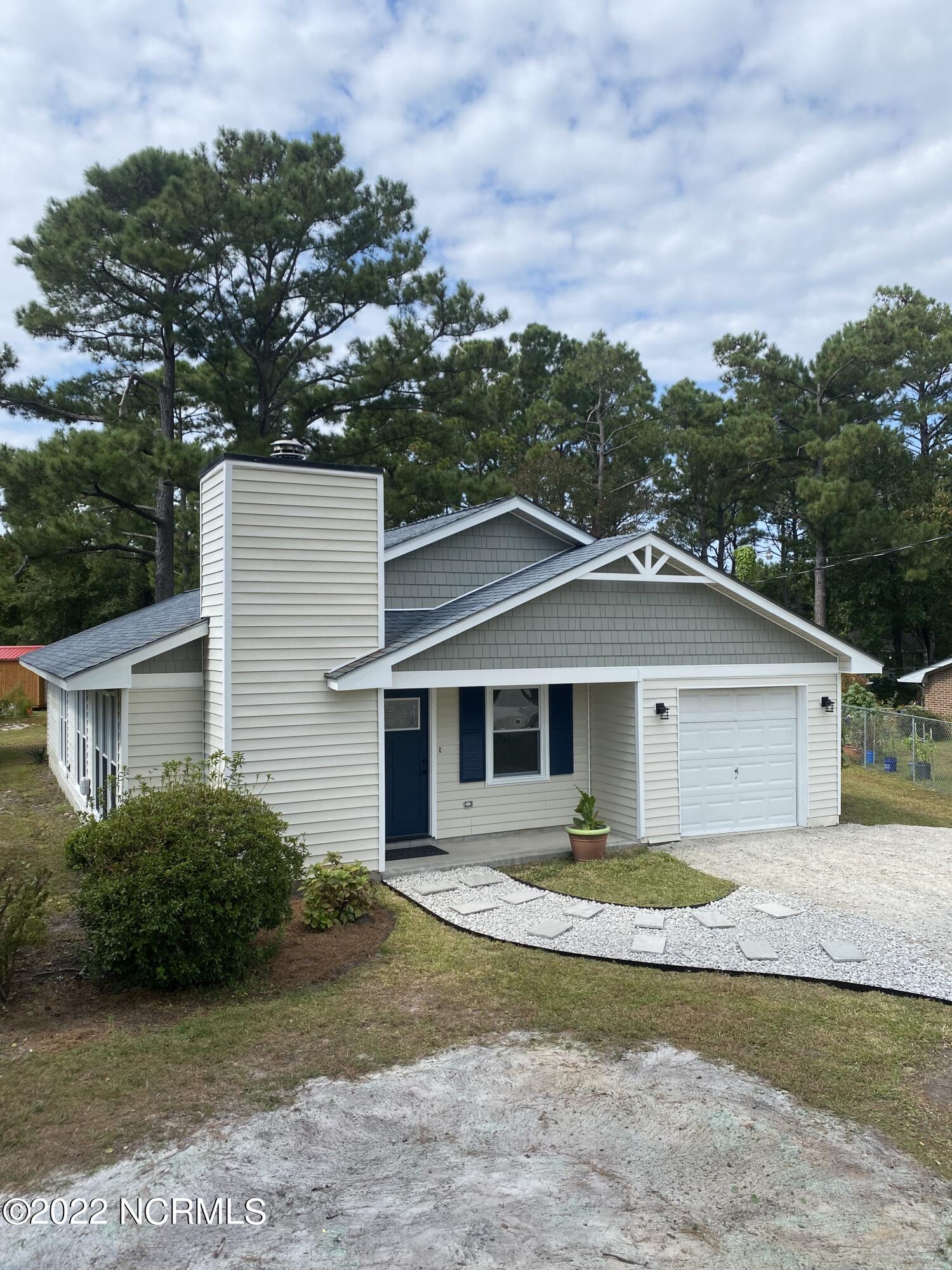 440 McCabe Road Newport, NC 28570 - Photo 1 of 10 mccabe1
