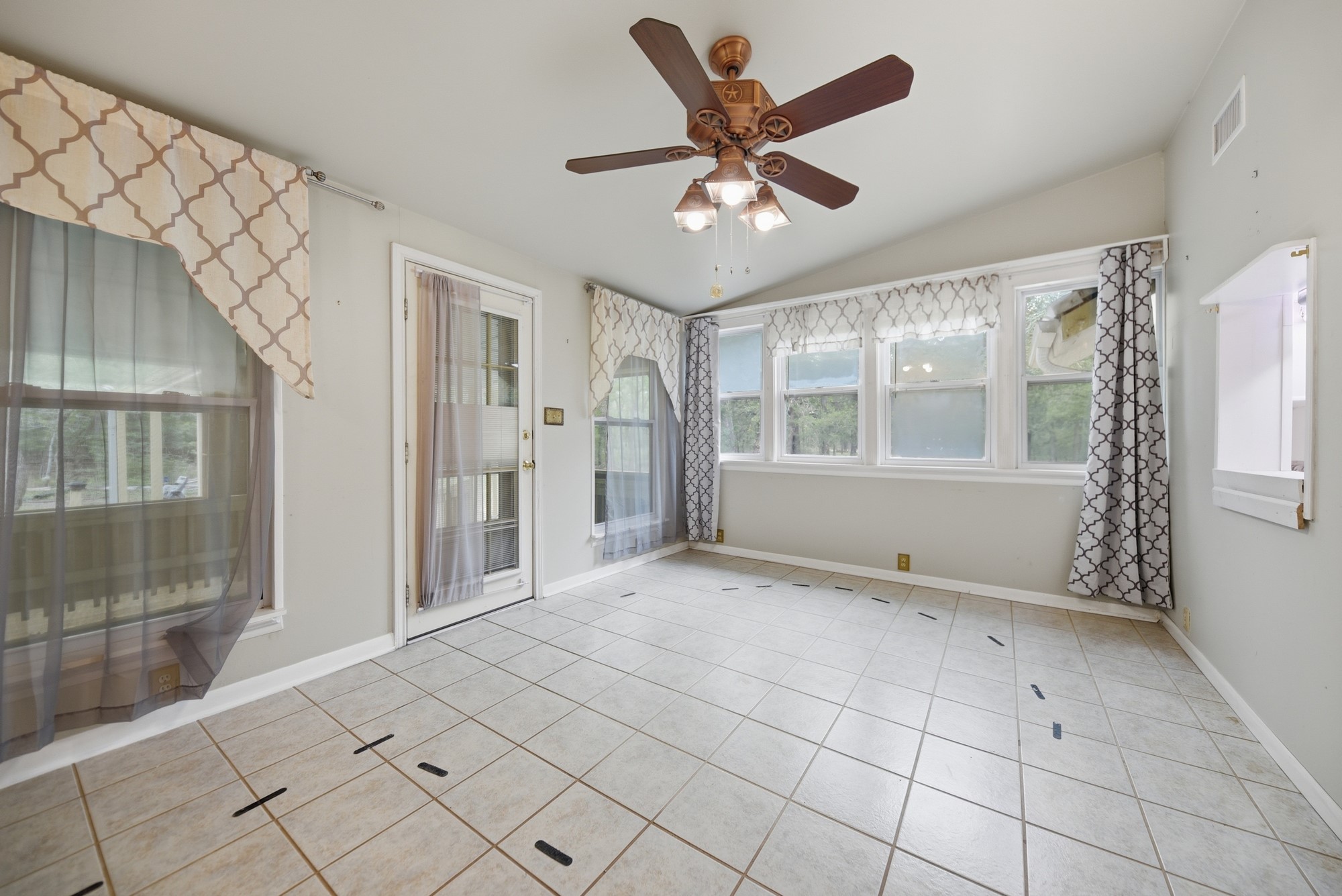 8023 Old Smithville Road Muldoon, TX 78949 - Photo 22 of 39