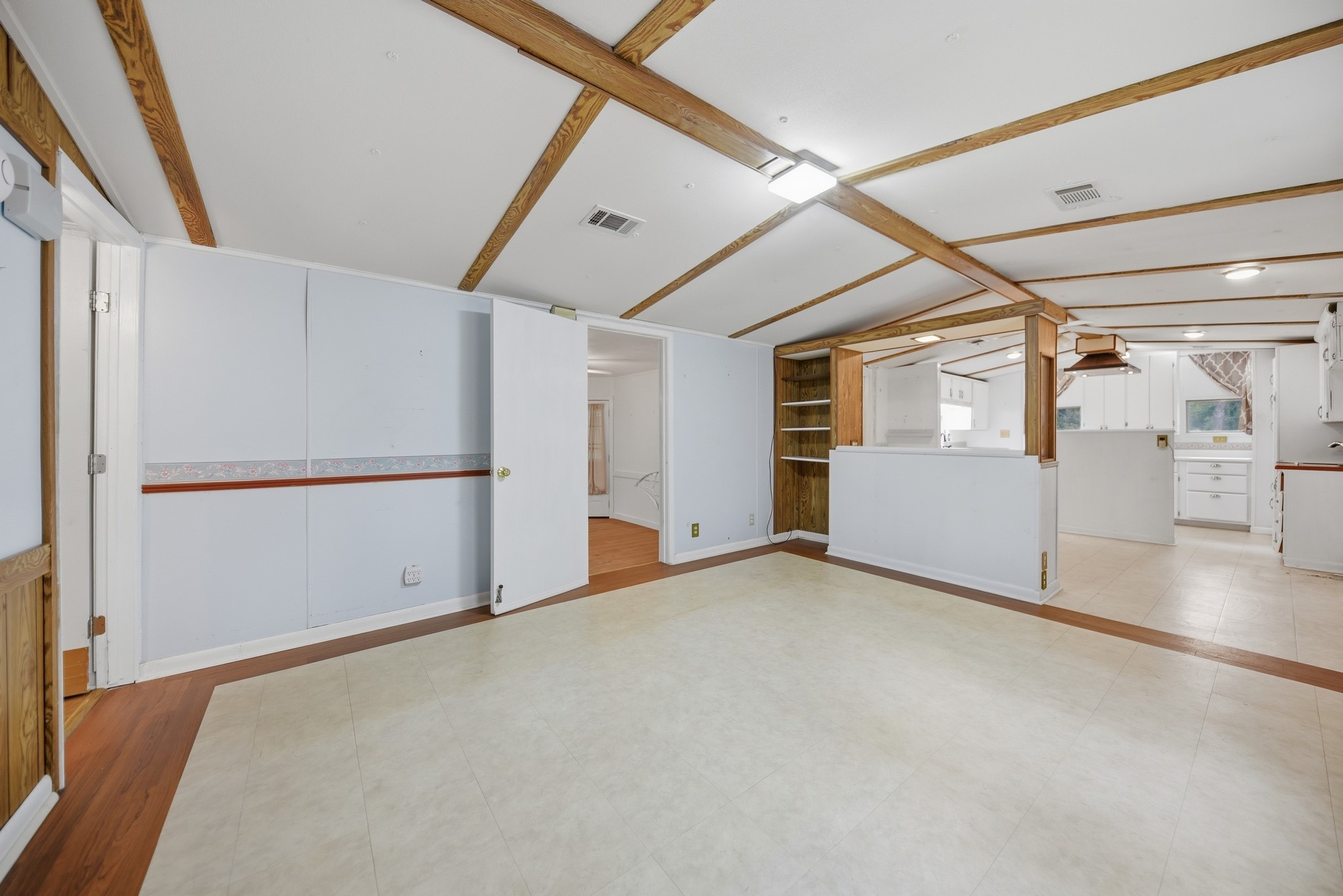 8023 Old Smithville Road Muldoon, TX 78949 - Photo 4 of 39