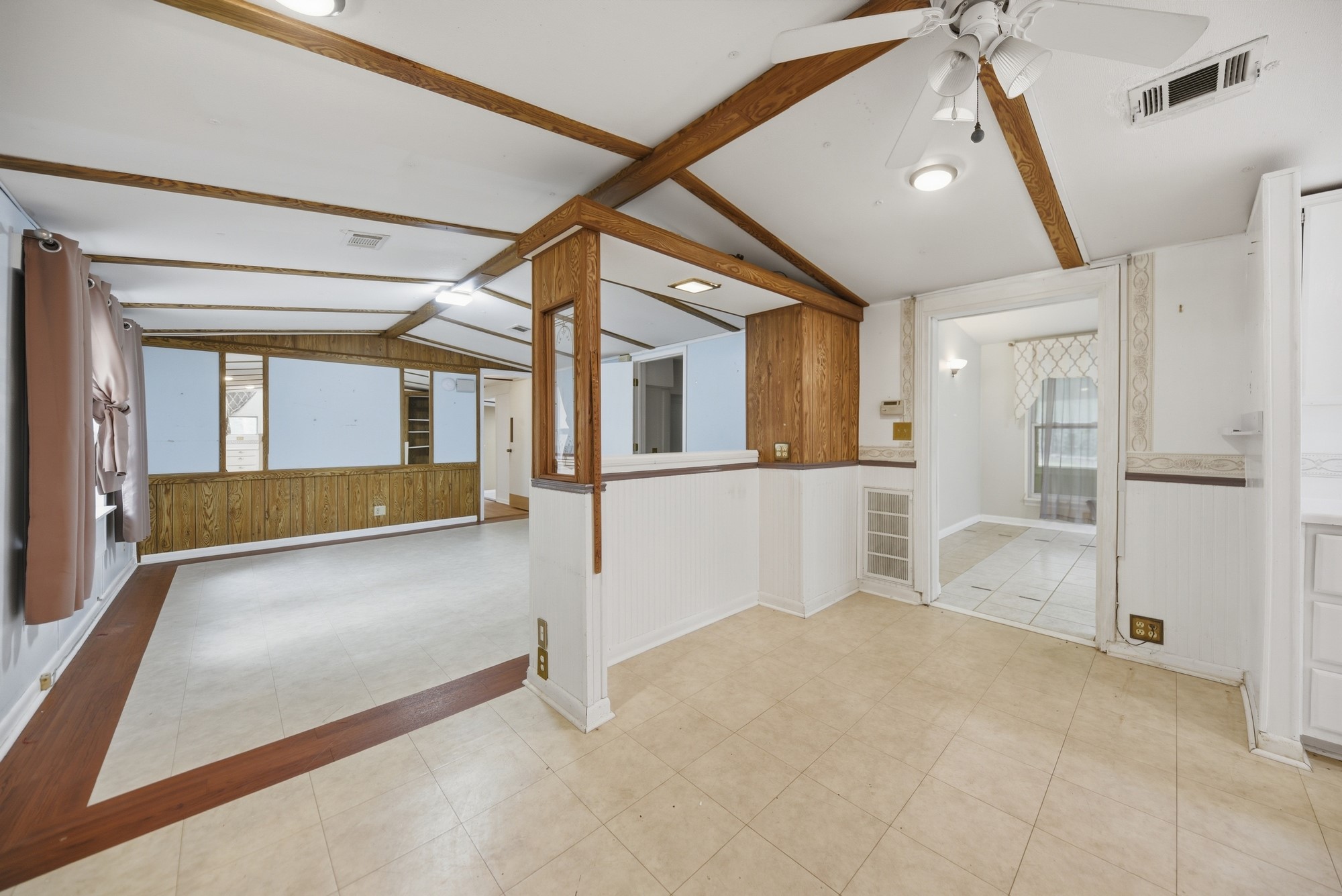 8023 Old Smithville Road Muldoon, TX 78949 - Photo 6 of 39