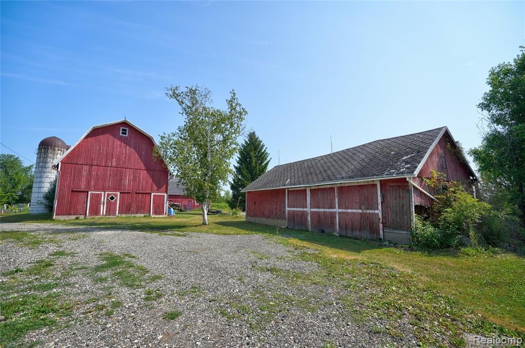 1175 South Morrish Road Flint, MI 48532 - Photo 8 of 72 Gallery Image 8