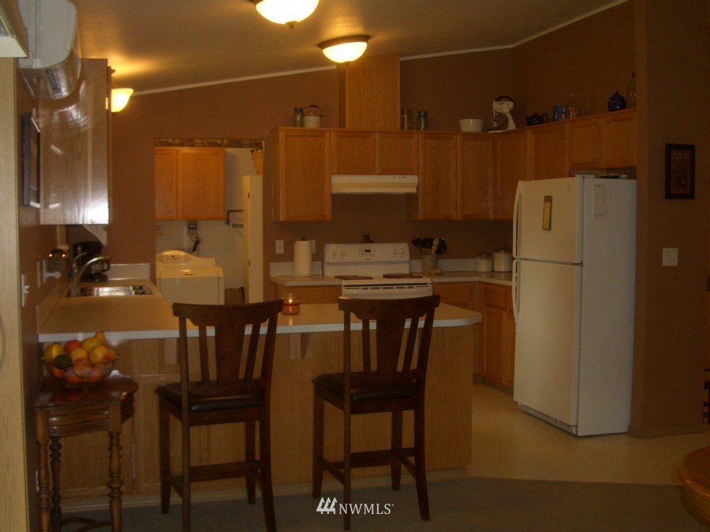 5521 Kinney Road Southwest Olympia, WA 98512 - Photo 8 of 15 Gallery Image 8