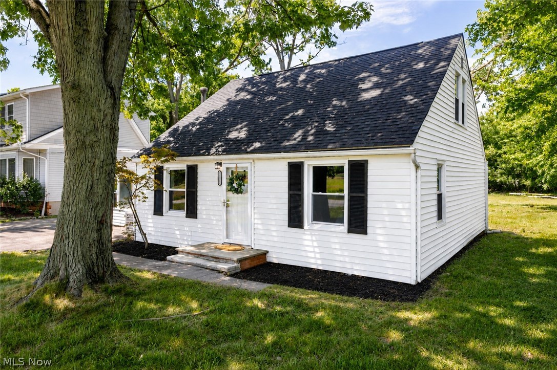 7325 Adkins Road Mentor, OH 44060 - Photo 3 of 50