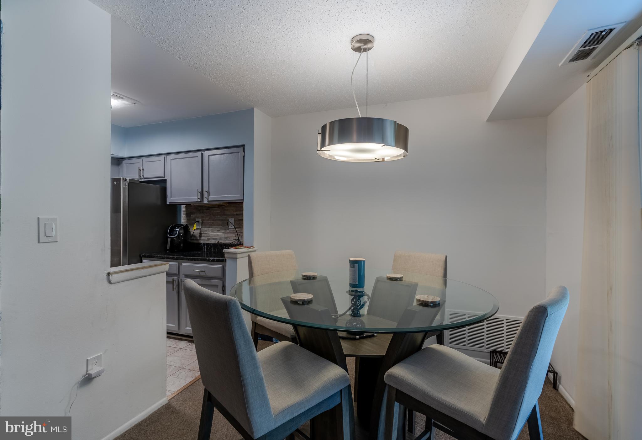 5 Suntop Court, Unit T1 Baltimore, MD 21209 - Photo 6 of 16 Dining Area