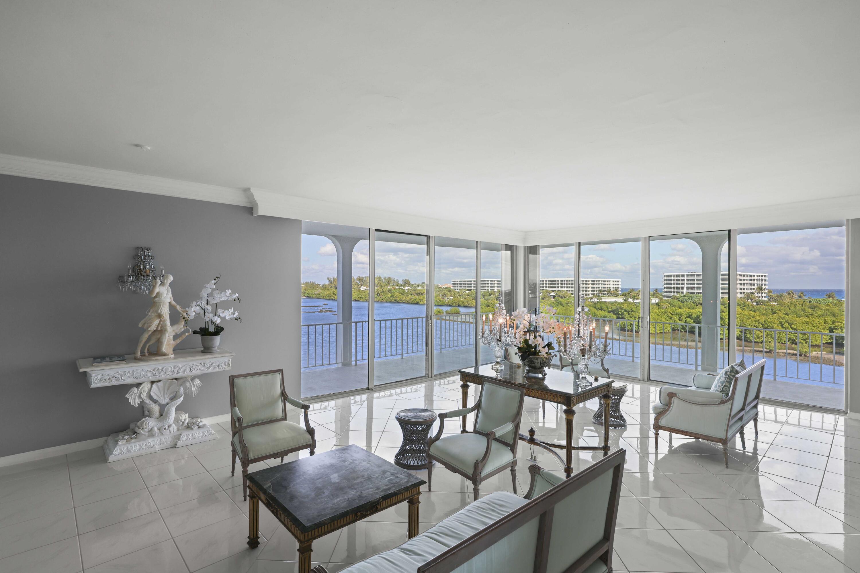 2155 Ibis Isle Road, Unit PH 3 Palm Beach, FL 33480 - Photo 7 of 42 4.1 - Living Room