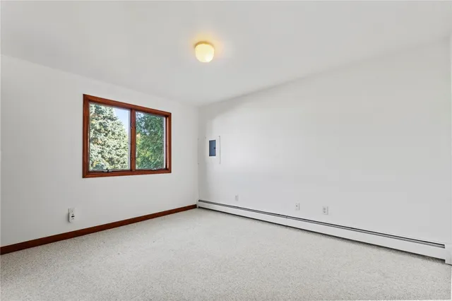 $3,500 | 1 Rodeo Drive, Barrington, RI 02806