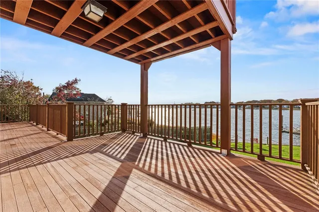 $3,500 | 1 Rodeo Drive, Barrington, RI 02806