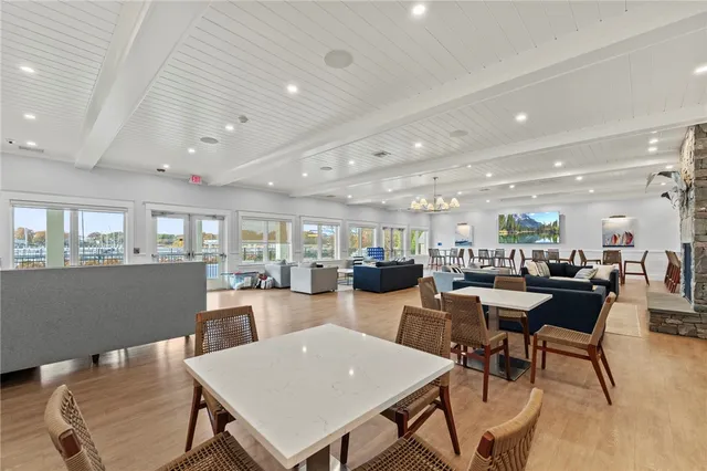 $3,500 | 1 Rodeo Drive, Barrington, RI 02806