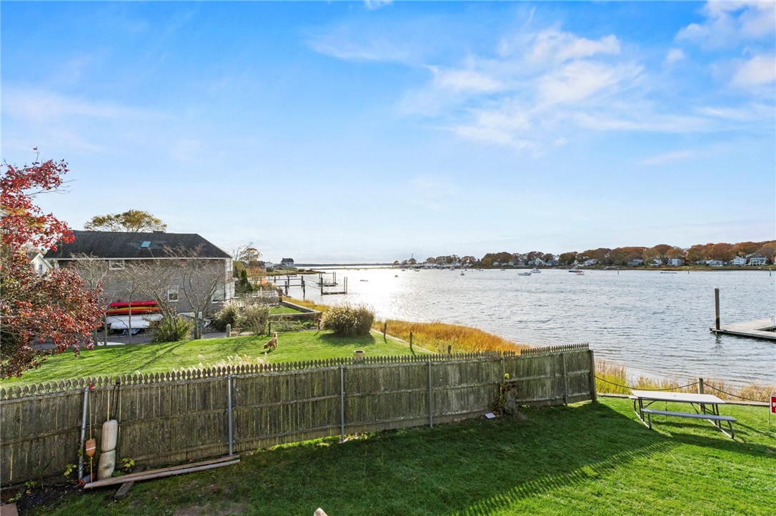 1 Rodeo Drive Barrington, RI 02806 - Photo 7 of 37