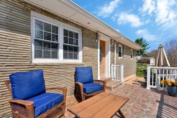 $585,000 | 123 Thatchers Hill Road, Flemington, NJ 08822