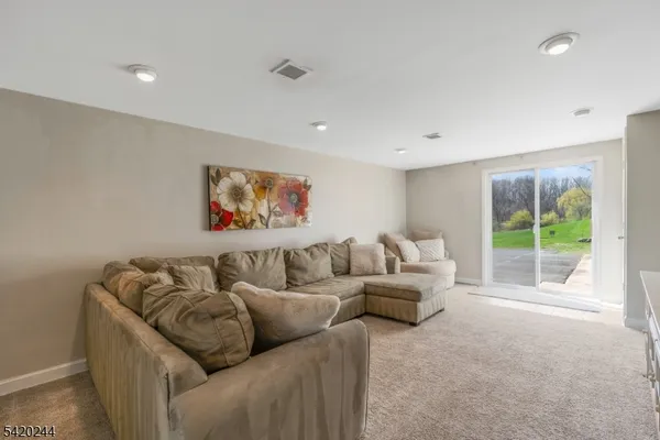 $585,000 | 123 Thatchers Hill Road, Flemington, NJ 08822