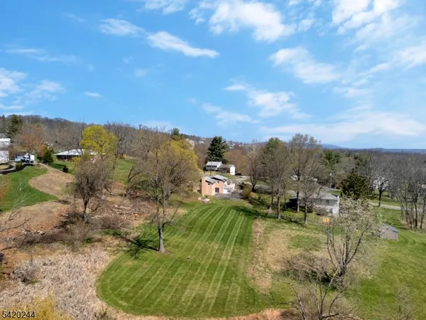 $585,000 | 123 Thatchers Hill Road, Flemington, NJ 08822