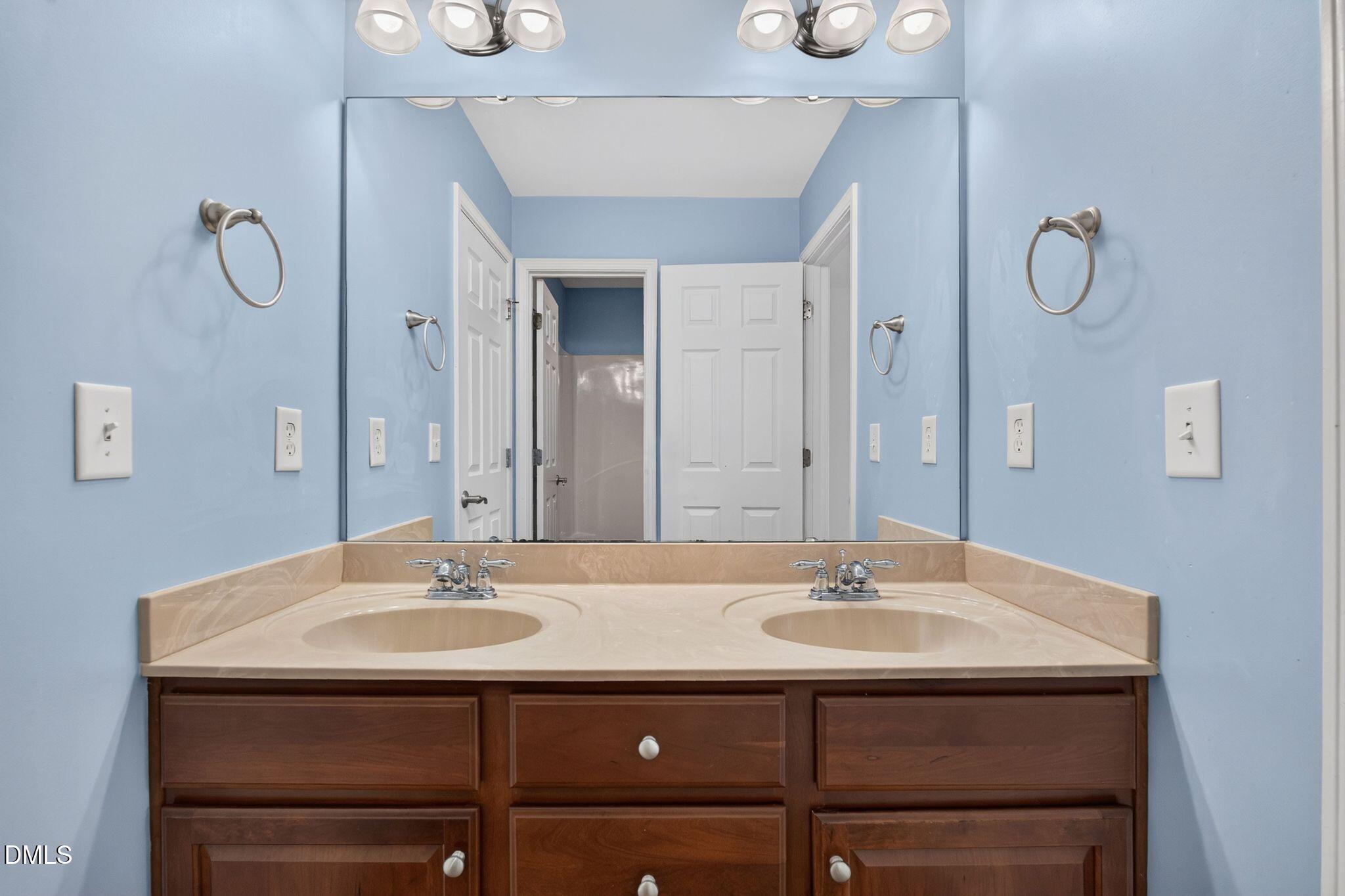 5208 Holly Ridge Farm Road Raleigh, NC 27616 - Photo 44 of 76 Bathroom