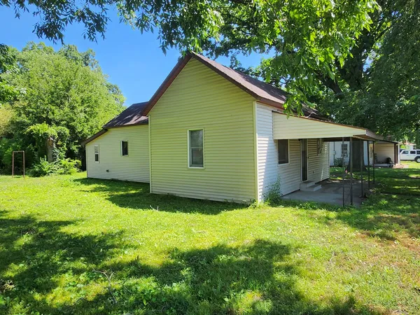 $59,900 | 33 Cripple Creek Road, Pinckneyville, IL 62274