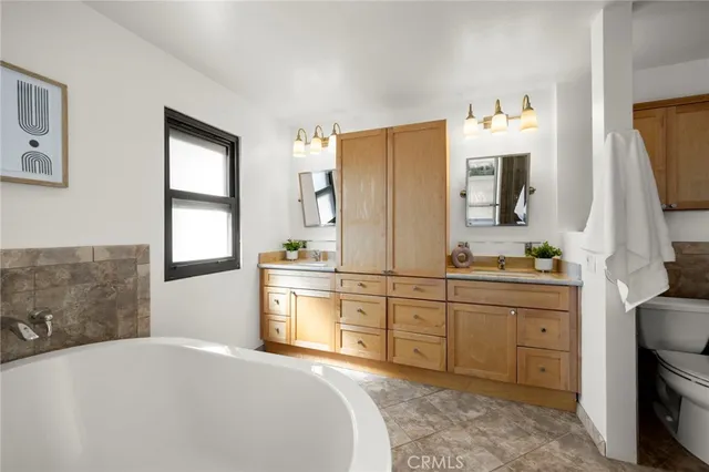 $925,000 | 8180 Manitoba Street, Unit 334, Playa del Rey, CA 90293