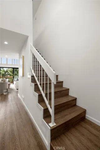 $925,000 | 8180 Manitoba Street, Unit 334, Playa del Rey, CA 90293