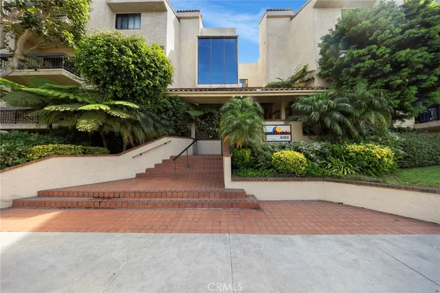 $925,000 | 8180 Manitoba Street, Unit 334, Playa del Rey, CA 90293