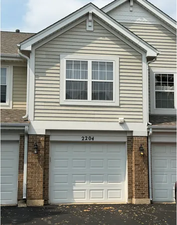 $289,900 | 2204 Scott Lane, Unit 2204, Aurora, IL 60502