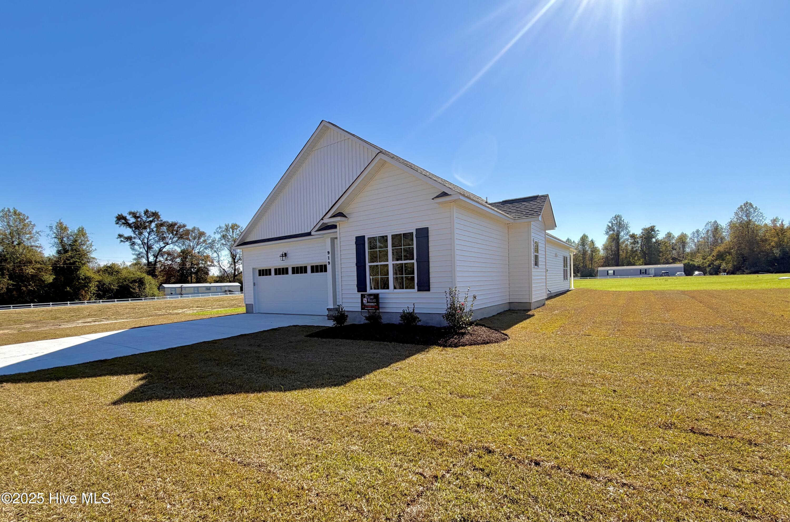 919 Albrittons Road Kinston, NC 28504 - Photo 7 of 73 IMG_1701