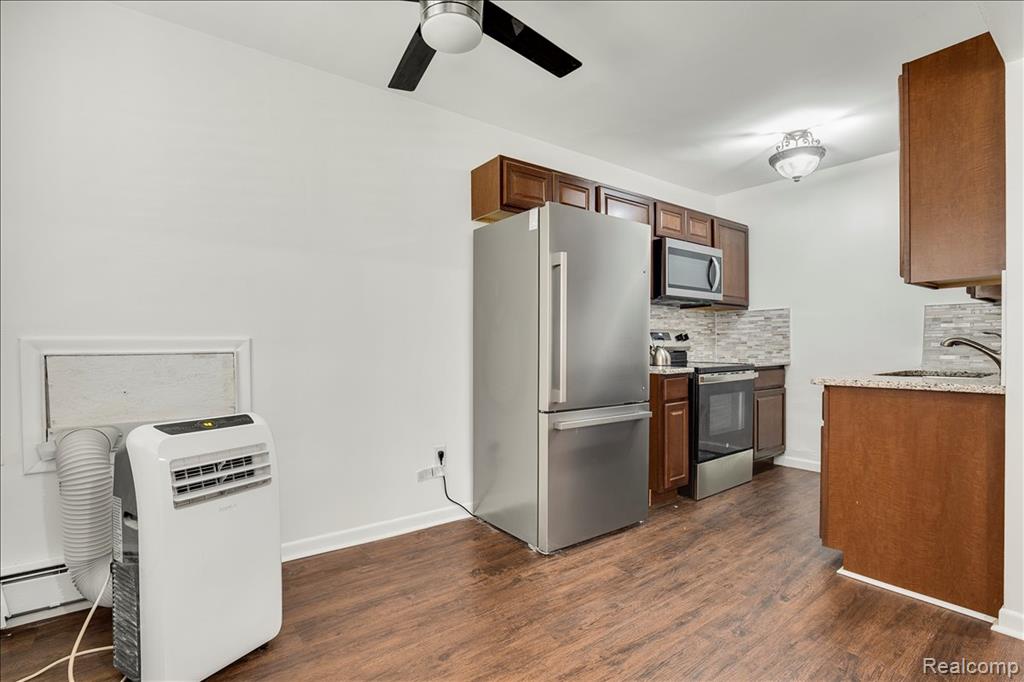 22444 Kelly Road, Unit 11 Eastpointe, MI 48021 - Photo 6 of 13