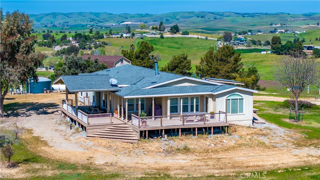 1876 Rancho Lomas Way San Miguel, CA 93451 - Photo 13 of 75