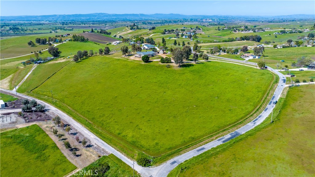 1876 Rancho Lomas Way San Miguel, CA 93451 - Photo 3 of 75